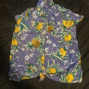 cute for a Hawaiian day for school i only worn it once for that